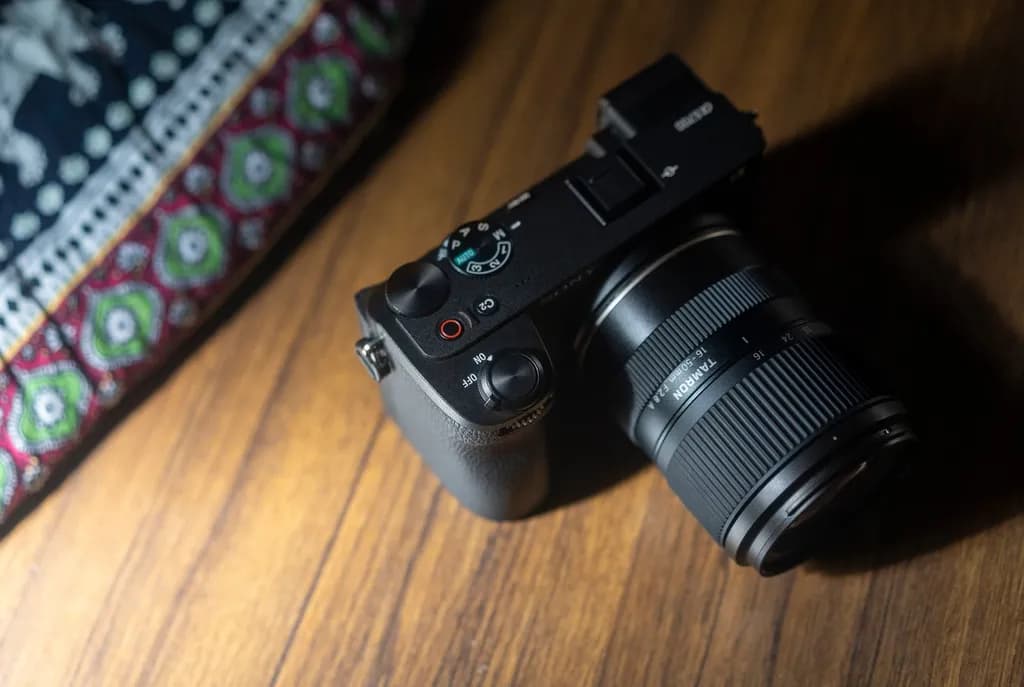 TAMRON 16-50mm F2.8 A (B091) – na fotoaparatu sa Sony E bajunetom